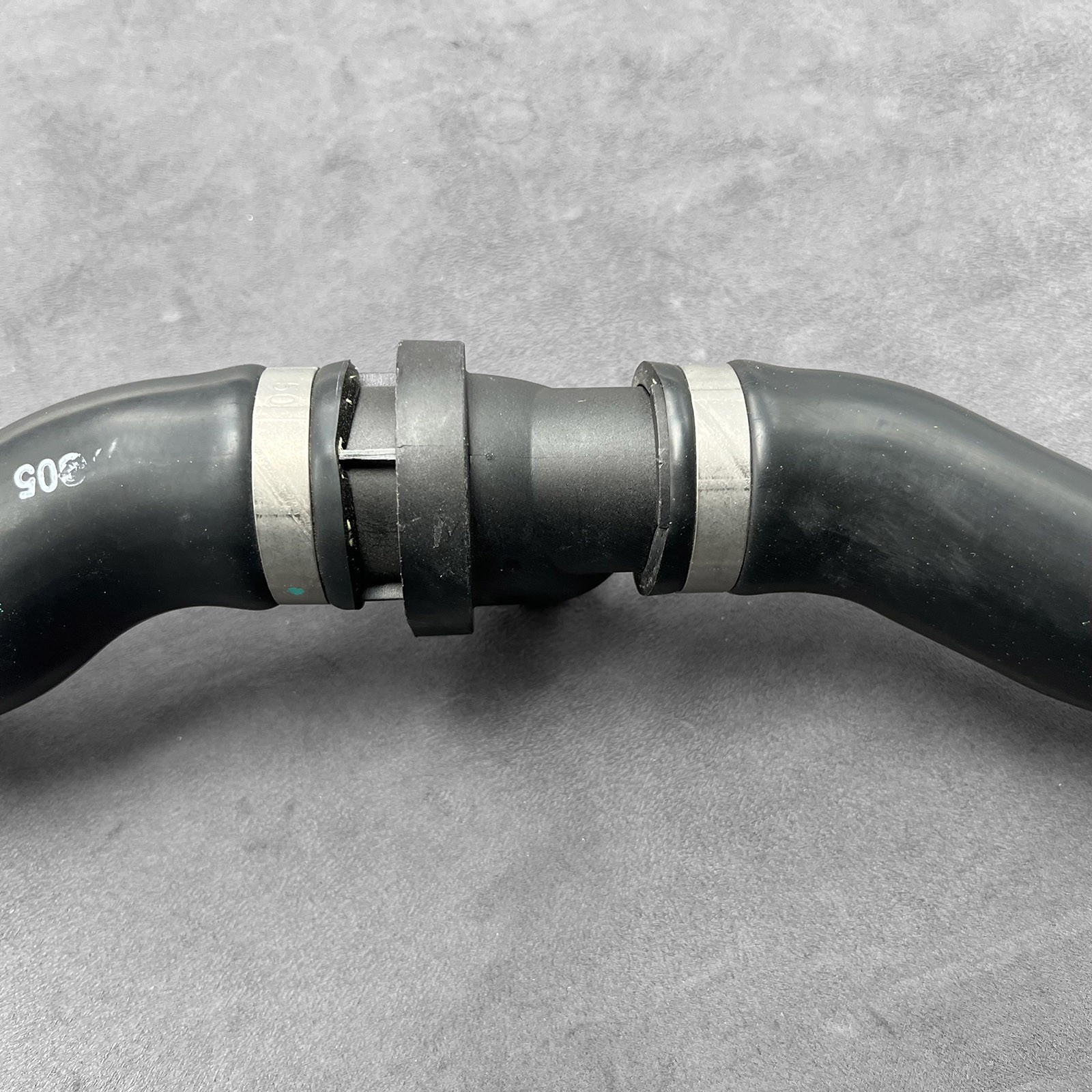 3W0122051B Coolant Water Hose Tube Pipe for Bentley Continental Flying Spur