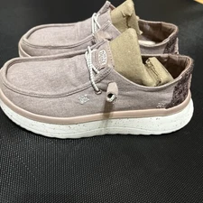Hey Dude Wendy Peak Size 8 Woven Beigey Mauve Specked Sole Pattern Heel Comfy