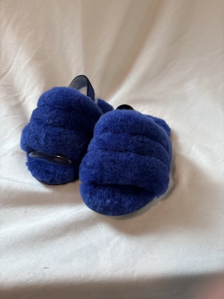 Zapatilla UGG para niños pequeños Fluff Yeah azul deslizable talla 7 totalmente nueva Foto 4 de 4