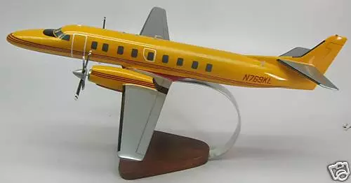 Fairchild Metroliner Swearingen Airplane Desktop Wood Model Big New - Picture 1 of 1