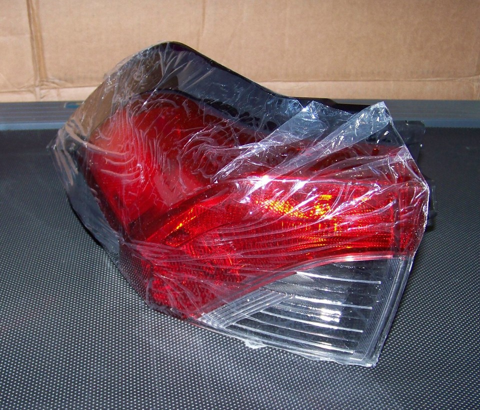 2019 2022 2023 Toyota RAV4 Left Side Tail Light Rear Lamp Brake