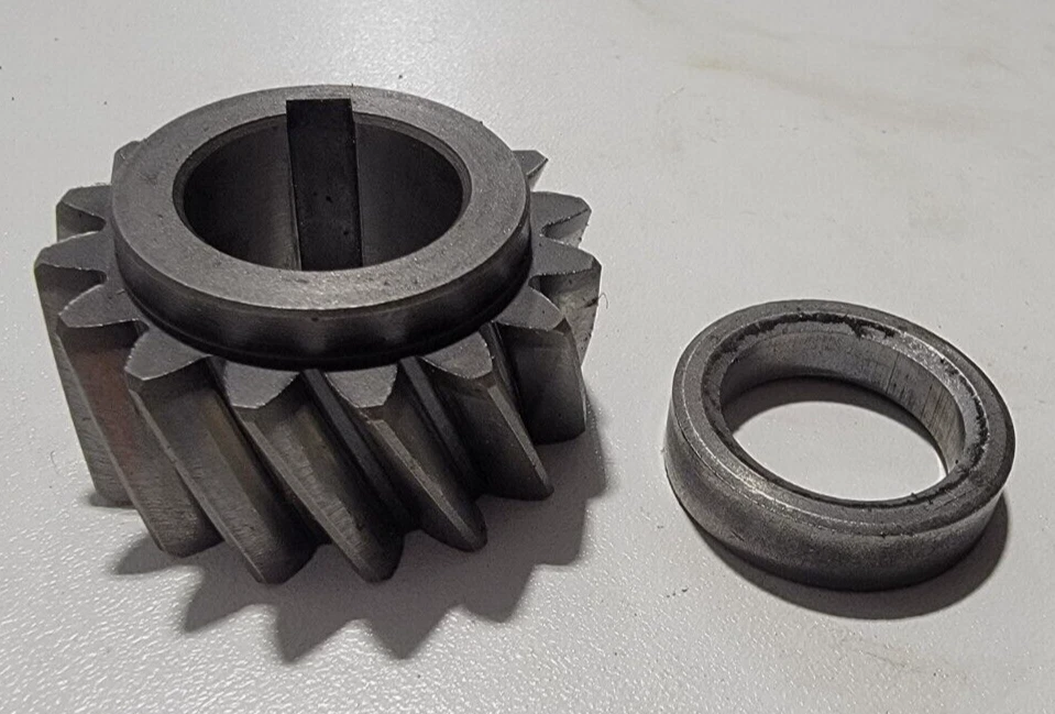 Основной привод 1979 Suzuki TS125 Duster 125 TS 79 - Изображение 2 из 4