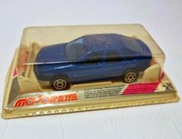 Renault Safrane, Blau-Metallic, Majorette 1:64