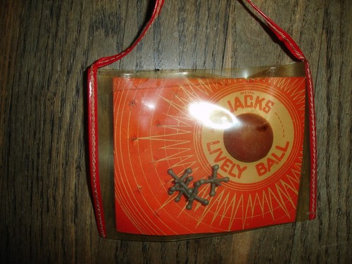 old 1940 vintage toy carry purse metal Jacks & Lively rubber Ball game set doll - Picture 3 of 11
