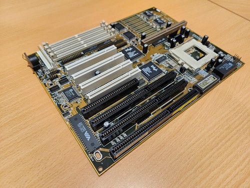 Gigabyte GA-586ATS Rev.2A - Picture 5 of 7