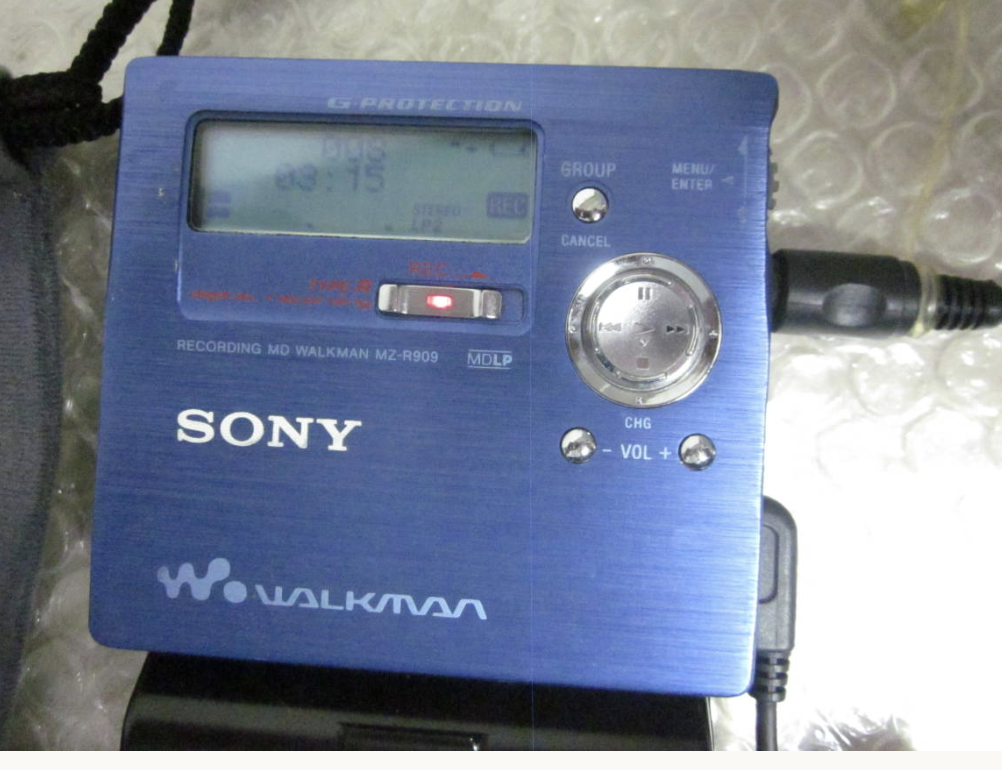 Sony MZR909 Blue MD Walkman Portable Minidisc Recorder MDLP Tested