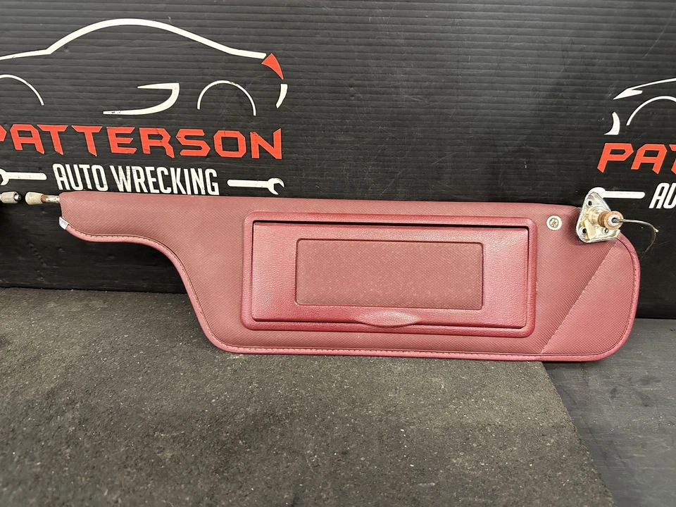 Ford Ltd 1975 tamaño completo izquierda y derecha parasol granate Foto 3 de 4