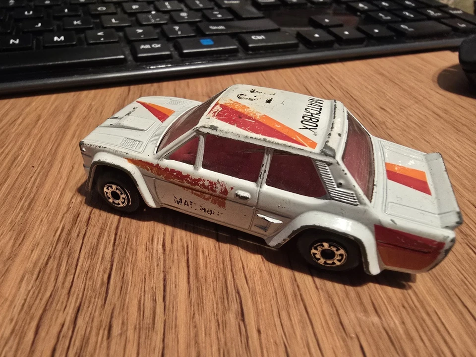 Matchbox 74 Fiat Abarth – Boxed — 第 4/4 张图片