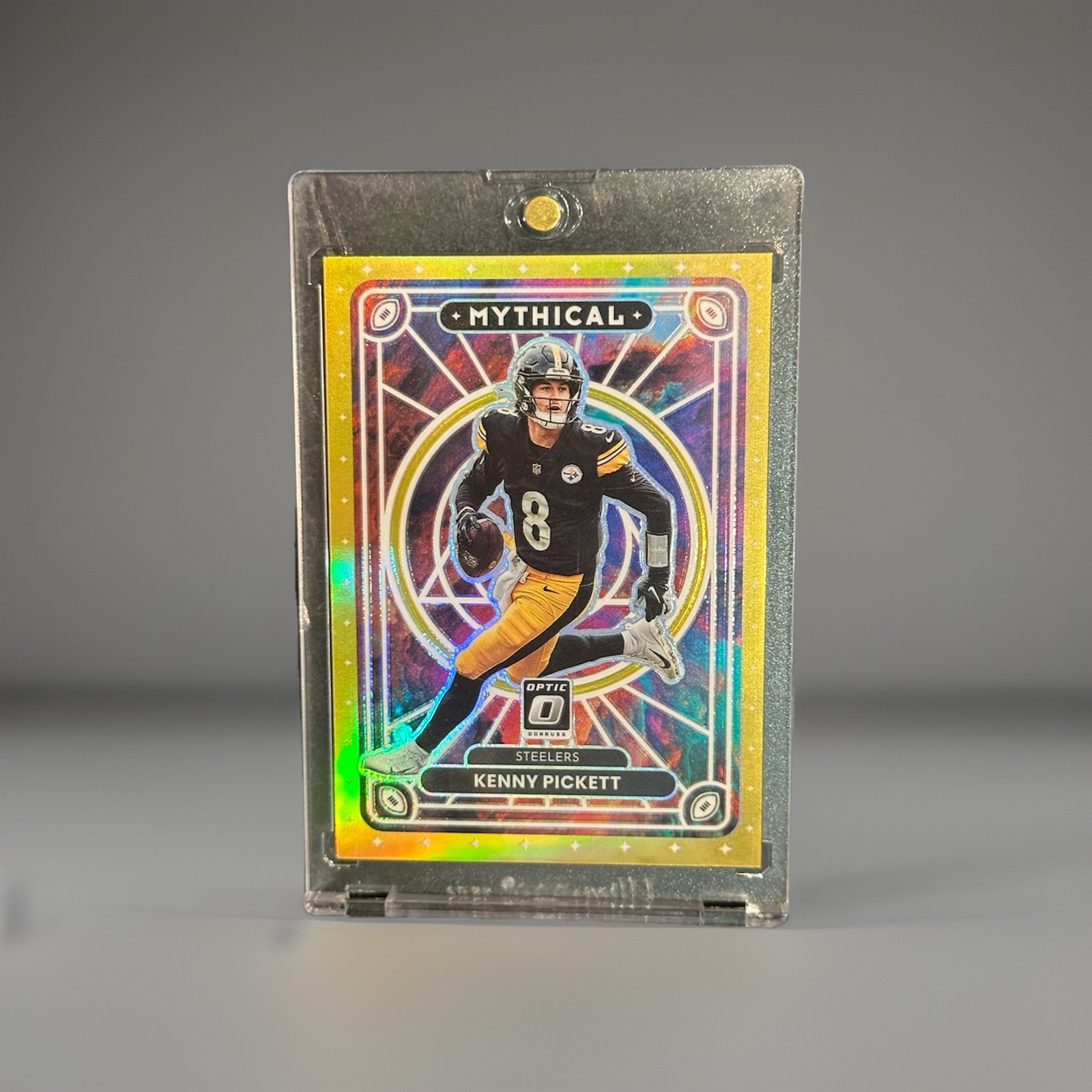 2022 Panini Donruss Optic Mythical Kenny Pickett Gold /10 !! M-17 (RC)