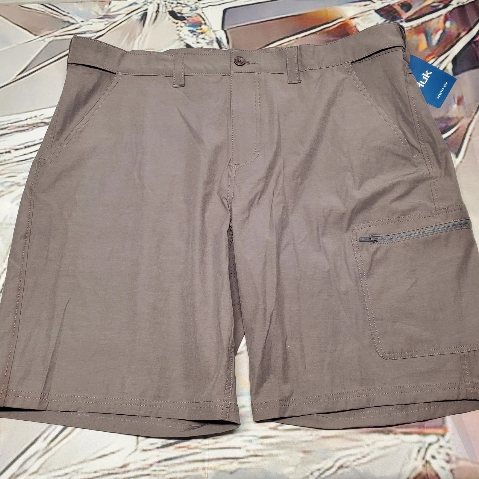 NEW HUK Mens Size 2XL Next Level 10.5" Inseam Fishing Shorts Gray Tech Angler