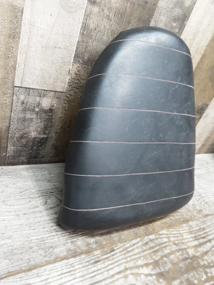 2000 00 97-00 Suzuki GSXR600 GSX-R600 Rear Back Passenger Seat Cushion - Image 3 of 4