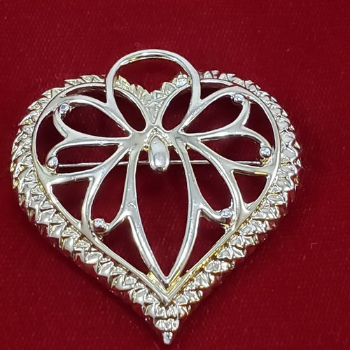 Valentine's Heart Brooch Lot Gold Tone Polished STATEMENT Design - Picture 3 of 7