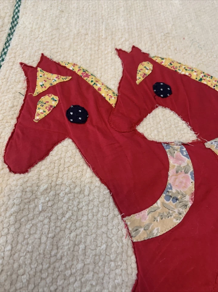 Alfombra de piso tejida de Navidad escandinava con apliques de mano muñecos de nieve caballo Dala Foto 4 de 4