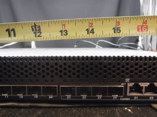 Dell Inc. P/N: C211M Rev: A02 Power Connect 8024F Network Swtich - Picture 5 of 22