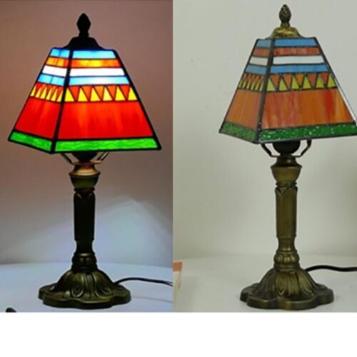 Lampada da tavolo Tiffany luce retrò fatta a mano vetro colorato lampada da tavolo europea - Foto 1 di 1