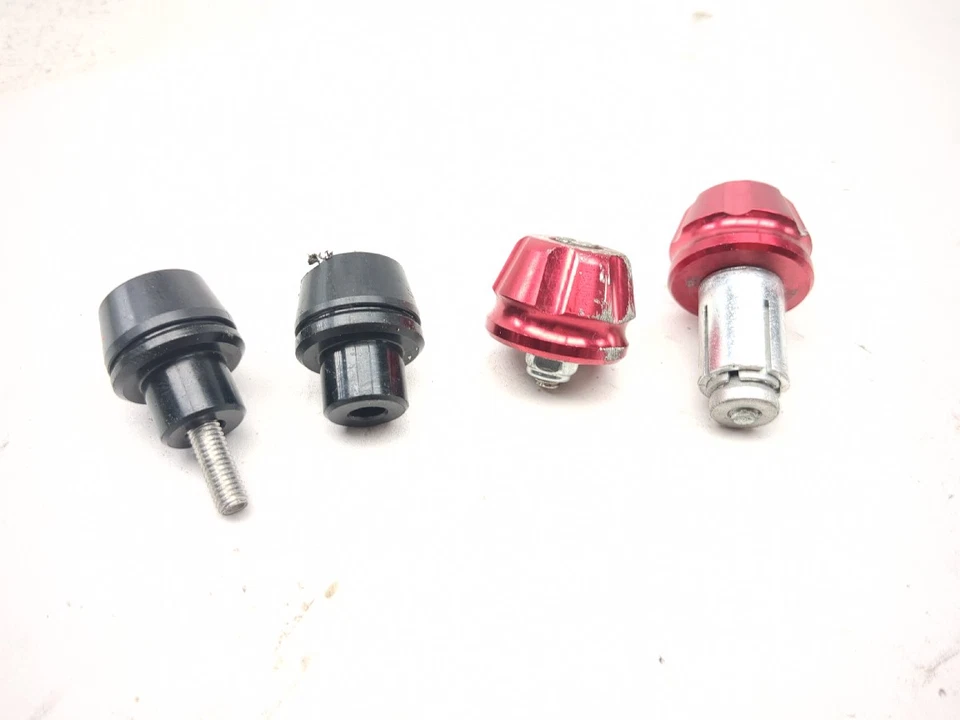 05 06 Juego de tapas de manillar con carenado de rueda delantera Suzuki GSXR1000 Foto 3 de 4