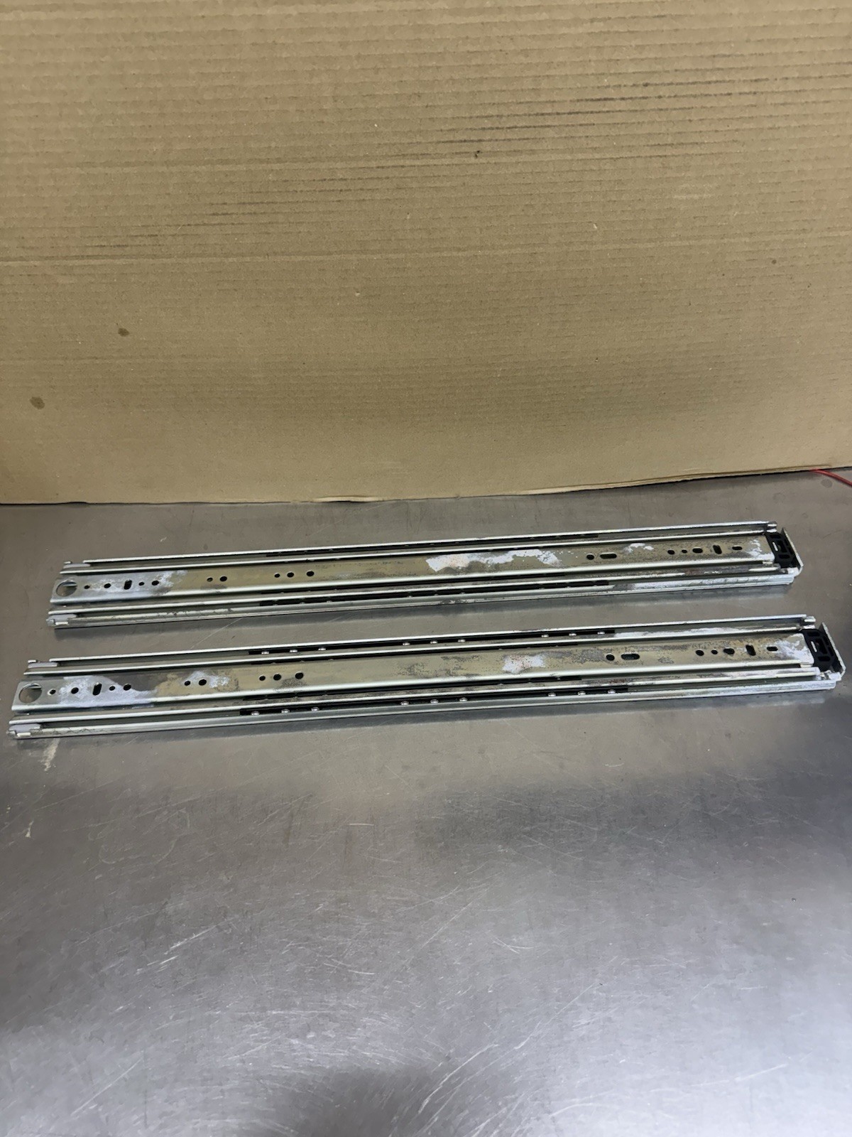Accuride C 9301-28P Drawer Slide Pair 28&rdquo; 500lb Weight Cap