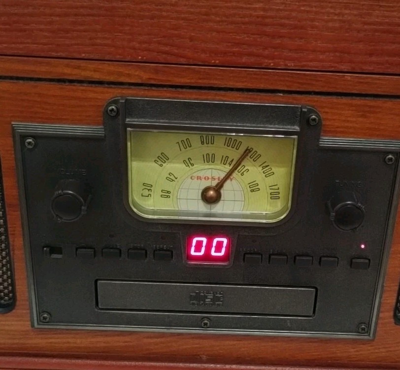 Crosley CR704 Record Player Director CD Cassette Turntable AM/FM