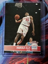 1994-95 NBA Hoops Basketball Harold Ellis Rookie Card #91 Los Angeles SKU:790. rookie card picture