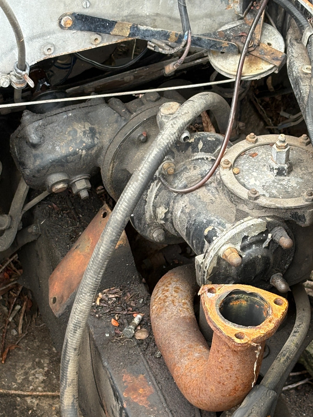 ROLLS ROYCE USED LEFT HAND DRIVE  STEERING BOX  W/ALL LINKS TO CONVERT FROM RHD
