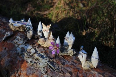 Unique Nature Ring Holder made of natural stone und shells