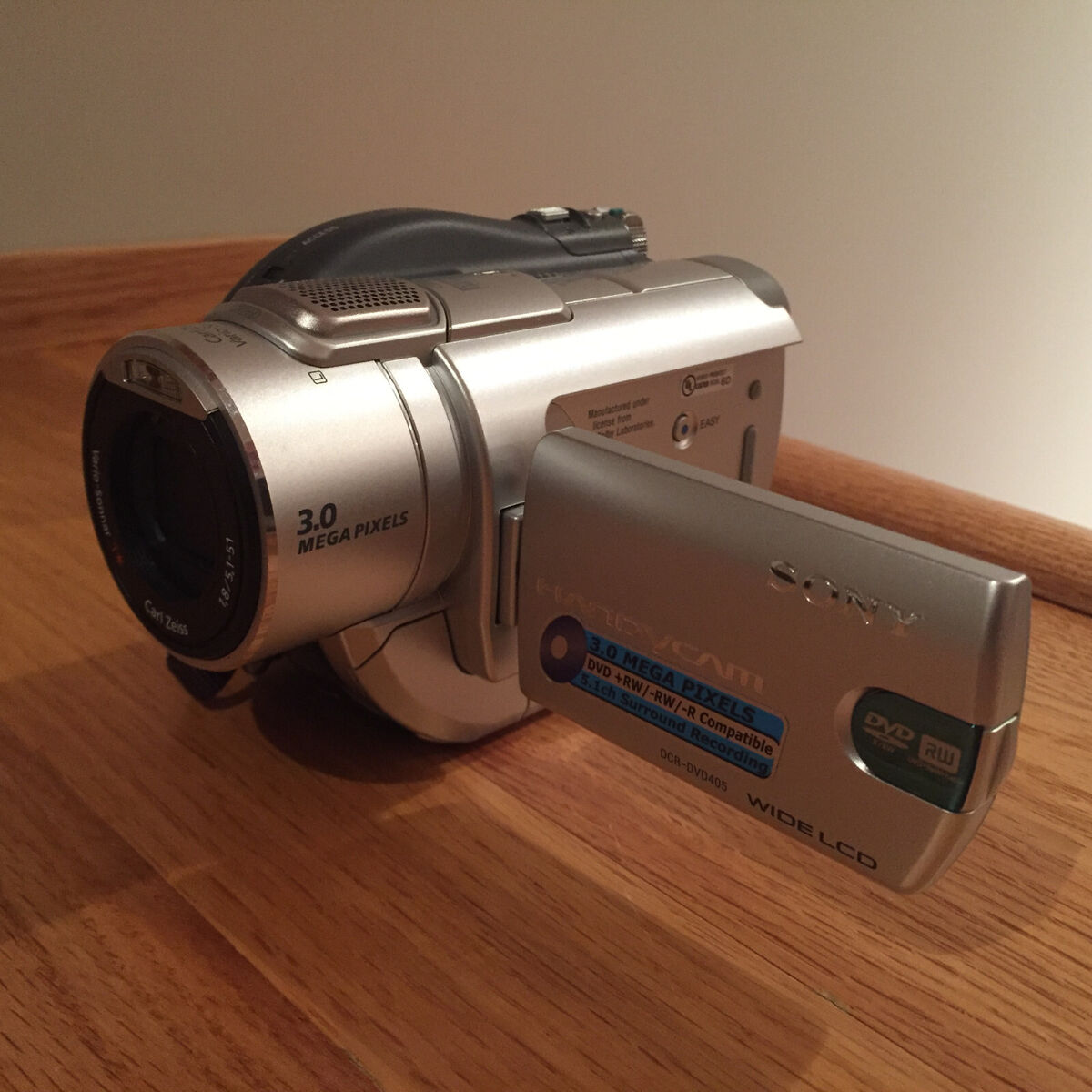 SONY DCR-DVD405 ビデオカメラ ナイトショット機能 SONY DCR-DVD405 ビデオカメラ ナイトショット機能