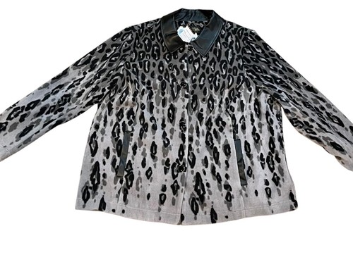 BOB MACKIE Wearable Art Coat Jacket Size 3X Fleece Gray Black Animal Print NWT - Picture 9 of 12