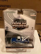 Greenlight Dually Drivers 1969 Chevrolet C30 dually wrecker tow truck YENKO