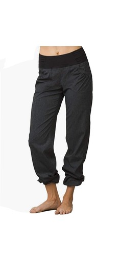 Relaxed Fit Capri Yoga Pants
