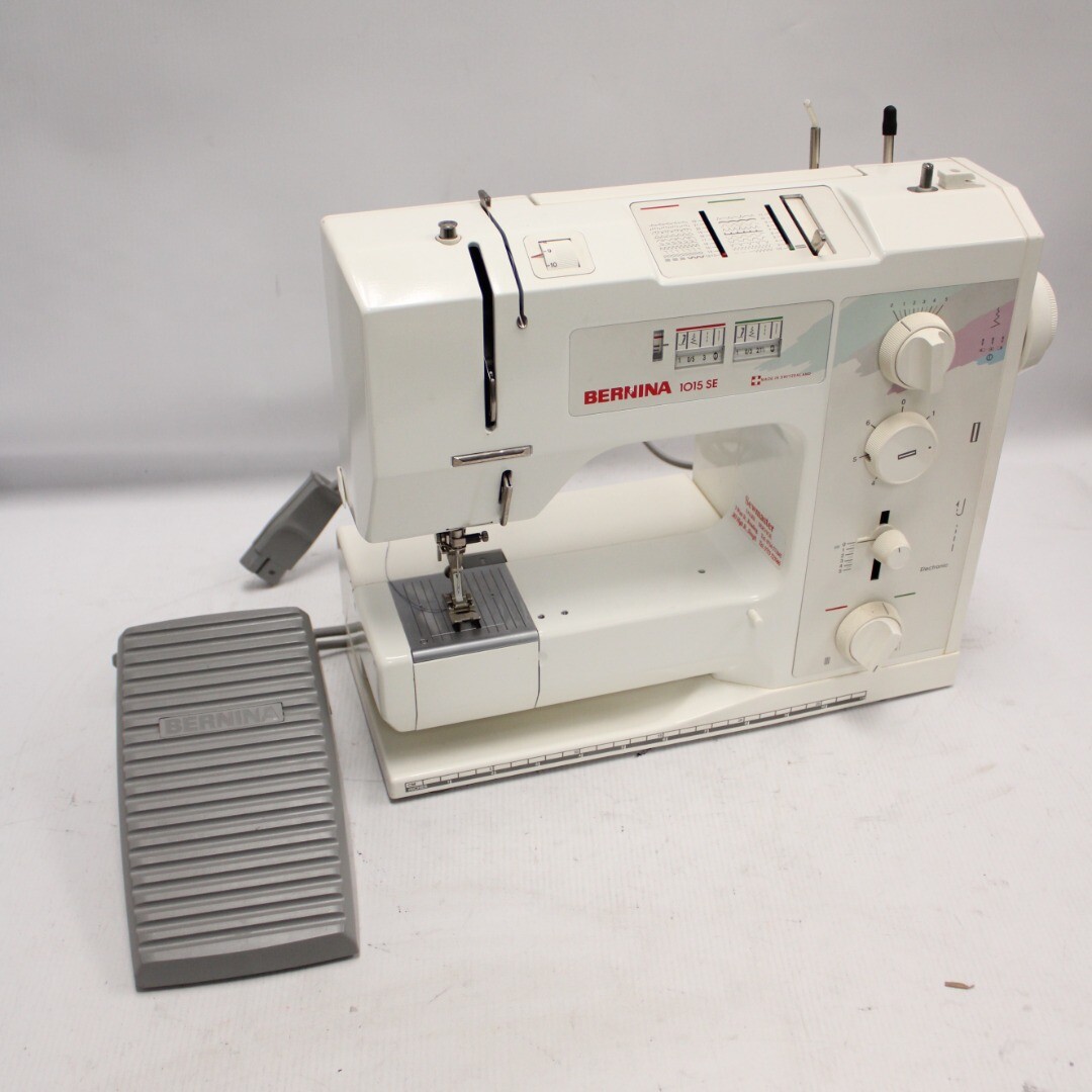 Bernina 1015SE Electric Foot Pedal Operated Sewing Machine R29 eBay