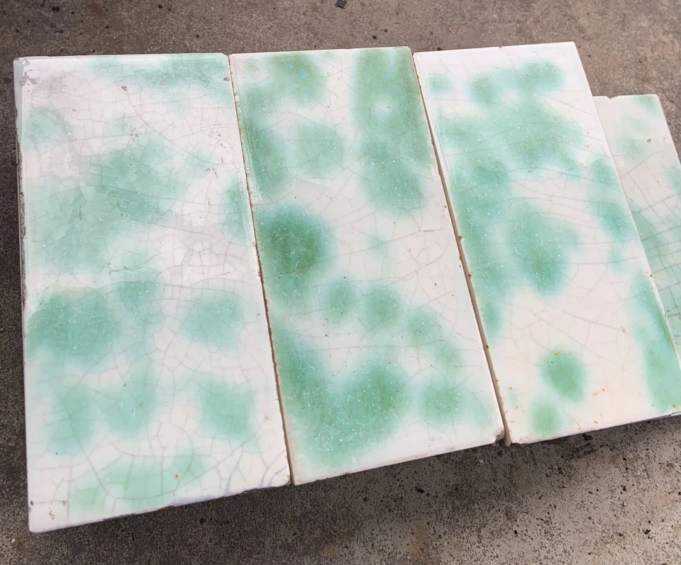 "Manto de chimenea antiguo 28 piezas azulejo 6x3"" verde palomino con logotipo/marca de la Alhambra" Foto 4 de 4