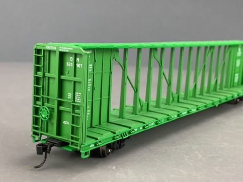 Coche plano HO Walthers Mainline 72’ Centerbeam Burlington Northern #625107 HO7921 | Zustand: Used