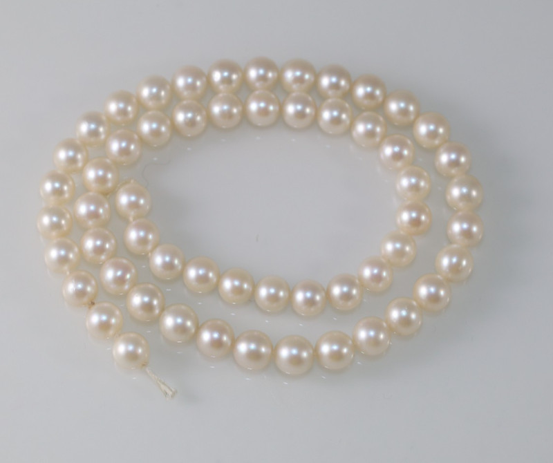 Vintage  Akoya Pearl Strand Knotted No clasp 6 mm