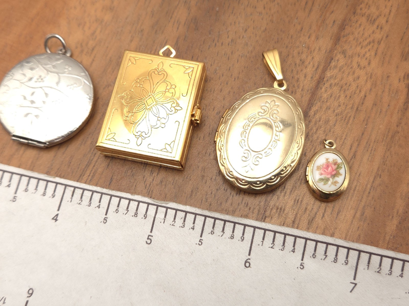 Vintage-Now 4 Pc Costume Locket Lot Gold Silver Tone Filigree Victorian Style #4