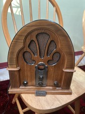 Thomas Collector  s Edition Vintage Wooden AM/FM Tabletop Radio   new open box
