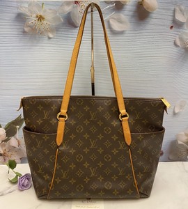 louis vuitton monogram totally mm