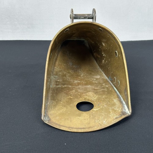 VTG Pair Brass Spanish Conquistador Horse Stirrups Floral Engravings EQUESTRIAN - Picture 8 of 13