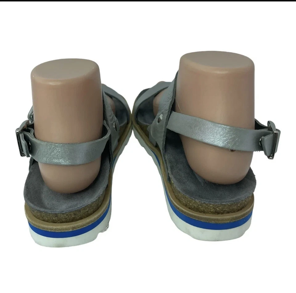 Wolky sandals Women silver/blue Leather Orthopidic Cushioned Suede Insole 7 (38) - Image 3 of 4