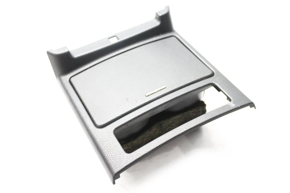 2006-2010 INFINITI M35 M45 中心控制台杯架组件黑色 P9328 — 第 2/4 张图片