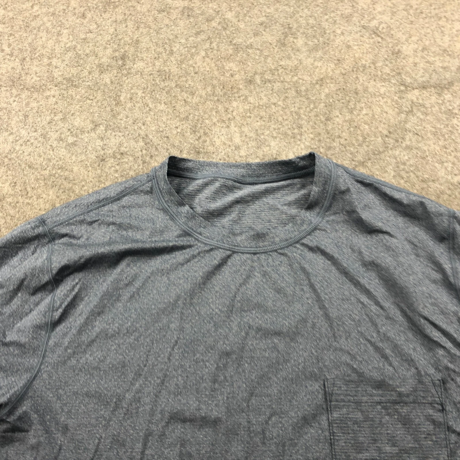 vuori crewneck short sleeve stretch performance tradewind shirt