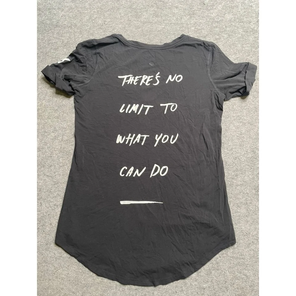 Camiseta Lululemon Preta Citação Motivacional Treino Atlético - Imagem 2 de 4