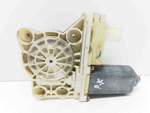 BMW 7 E65, E66, E67 Fensterhebermotor vorne links 6762838 2.99 Diesel 31400685