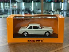 Peugeot 404 Coupé 1962 Maxichamps [1/43 Diecast – White]