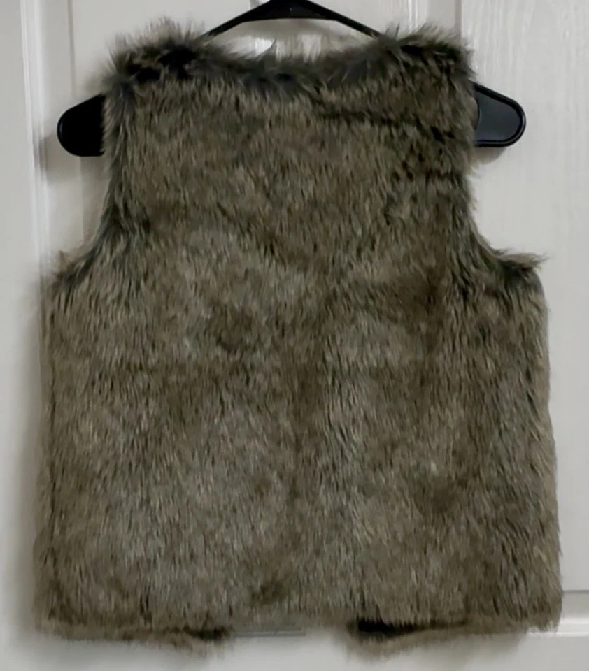Old Navy Girls Size 14 (XL) Brown Faux Fur Vest Open Front NWOT - Image 3 of 3