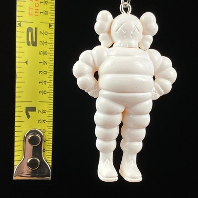 Medicom KAWS Tokyo First Exhibition JPP Chum White Ver. Keychain