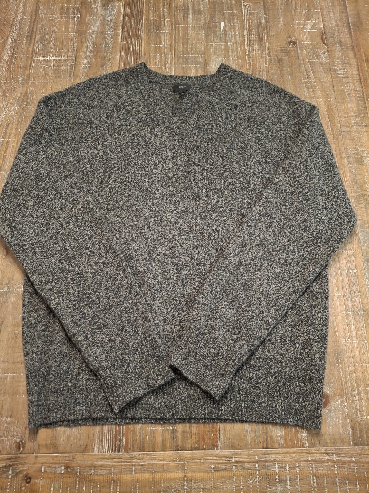 J Crew Sweater Mens Large Lambs Wool V Neck Sweater
Opens in a new window or tab