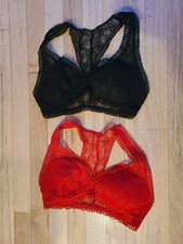 Lot of 2 VS VICTORIA SECRET BRAS / BRALETTES SMALL ONE NEW WITH TAGS