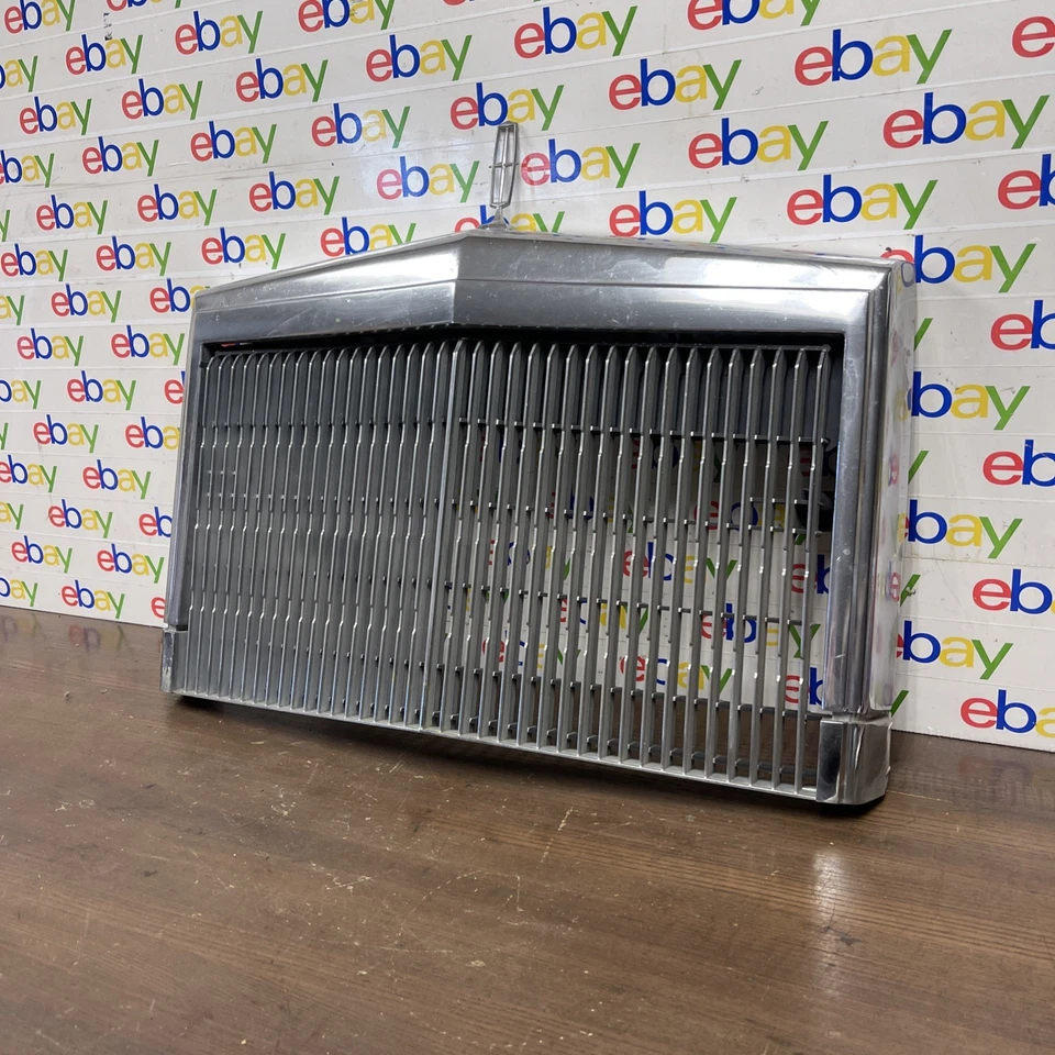 1985-1989 LINCOLN TOWN CAR OEM CHROME FRONT UPPER GRILLE GRILL EMBLEM - Image 2 of 4