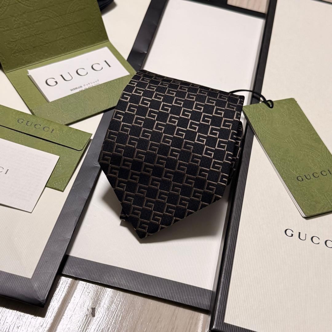 。。。 Gucci Black Gold Tie Silk Men Logo Logo Italy Boxes Bags 132384 | eBay