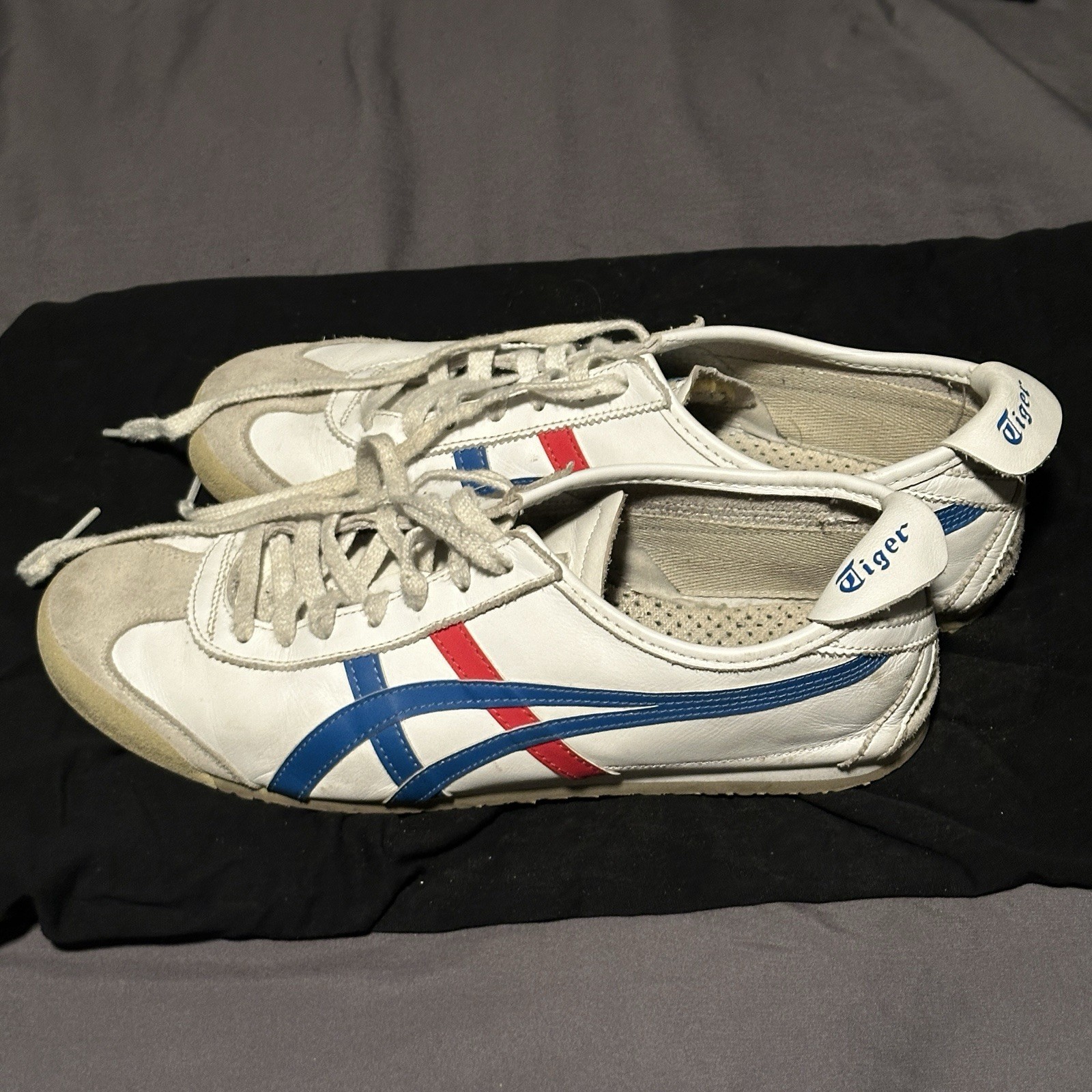 ASICS Tiger Runner Men’s US 11 White Blue Red Running Shoes Sneakers thumbnail 2